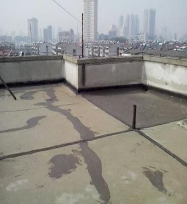德惠漏水维修 楼顶漏水是什么原因，楼顶漏水维修方法是什么?